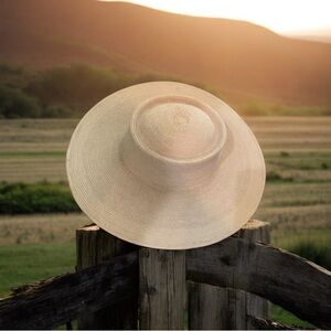 Elegant Sun Body Cream Palm Leaf Sun Hat